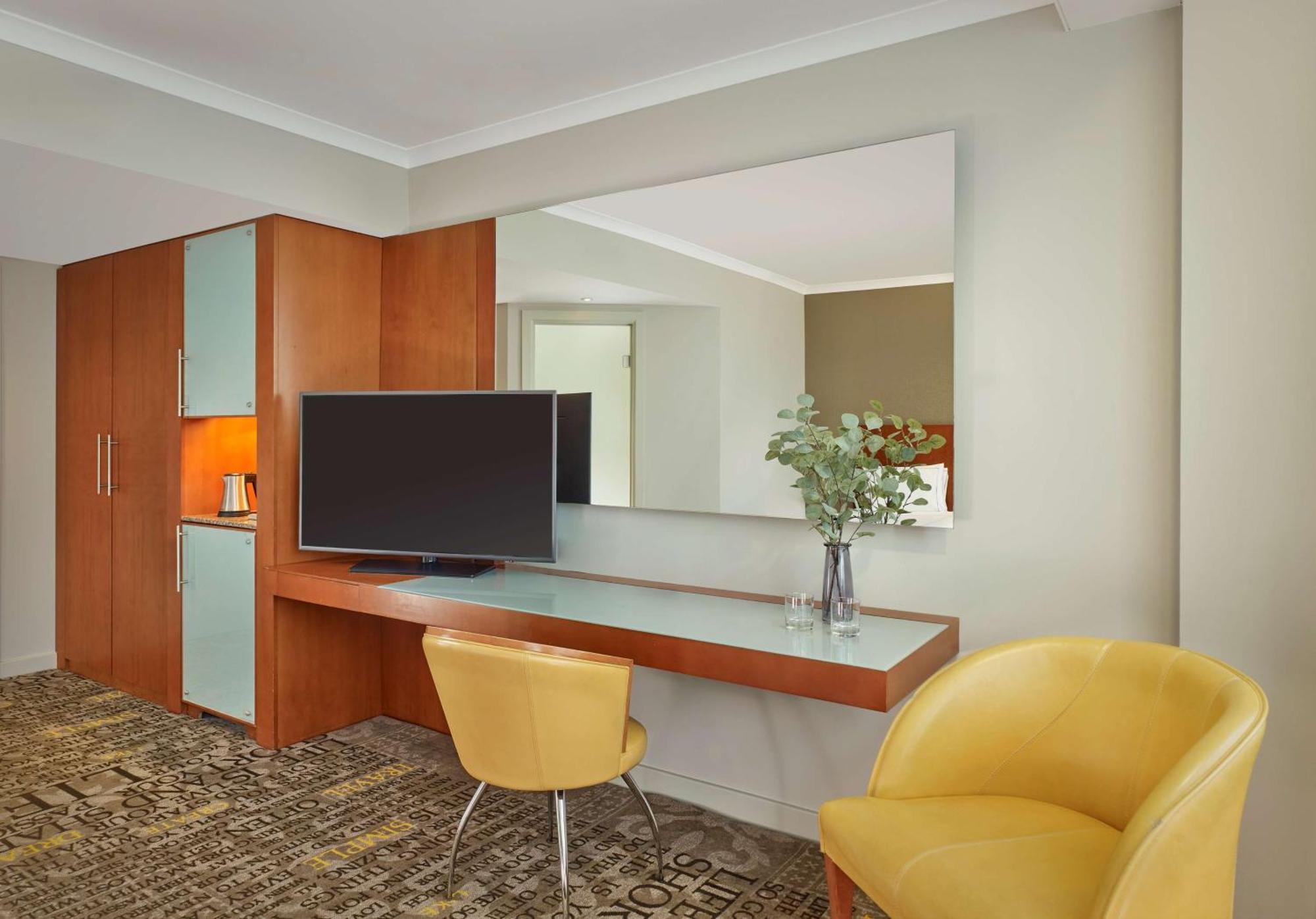 Park Plaza